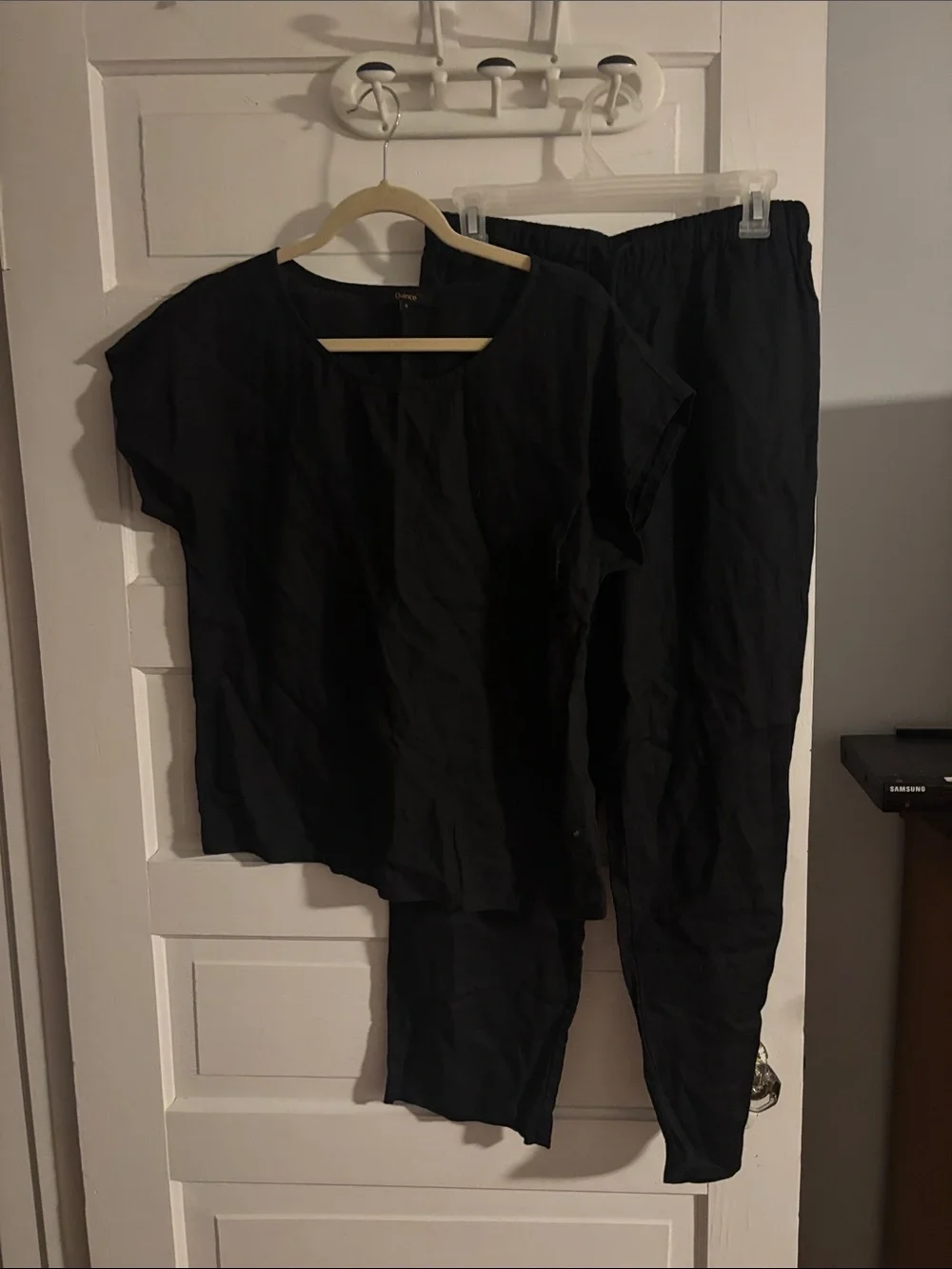 Quince Black Women's Two-Piece Linen Set - Relaxed Top & Elastic Waist Pants